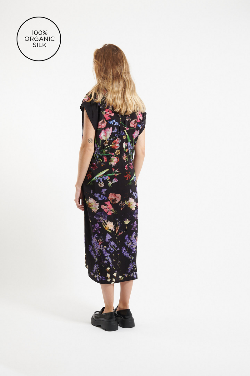 ANNTIAN │ Simple Dress in PRINT I - PRESSED FLOWERS – Anntian Shop